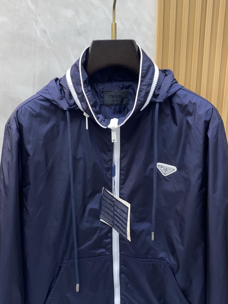 Pra*a outwear